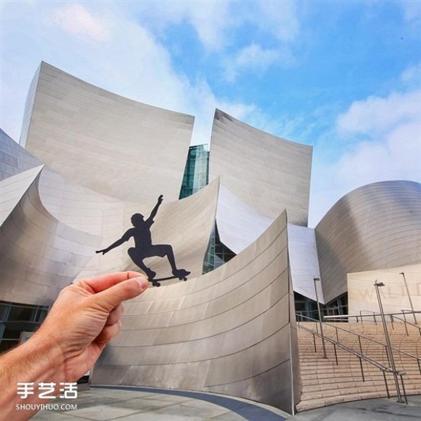 When paper-cut art meets architecture, he destroys landmarks around the world! 