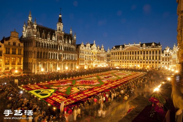 Super spectacular Belgian flower carpet! A total of one million begonias