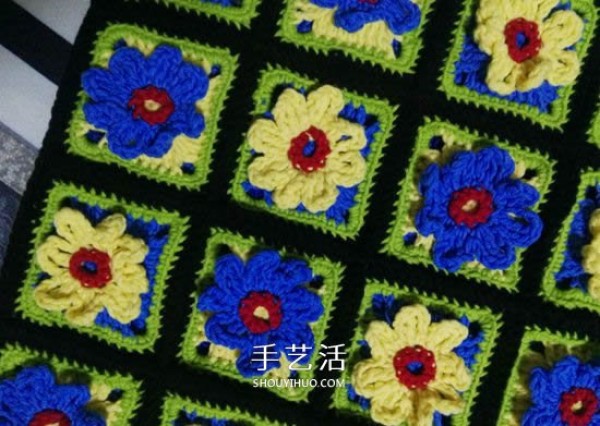 Warm and beautiful! Illustration of how to crochet zinnia cushion