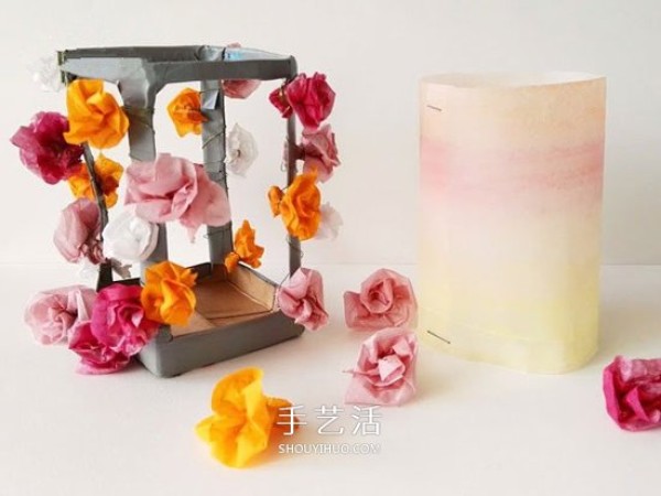 How to make milk boxes into lanterns, how to make beautiful flower lighting with pictures