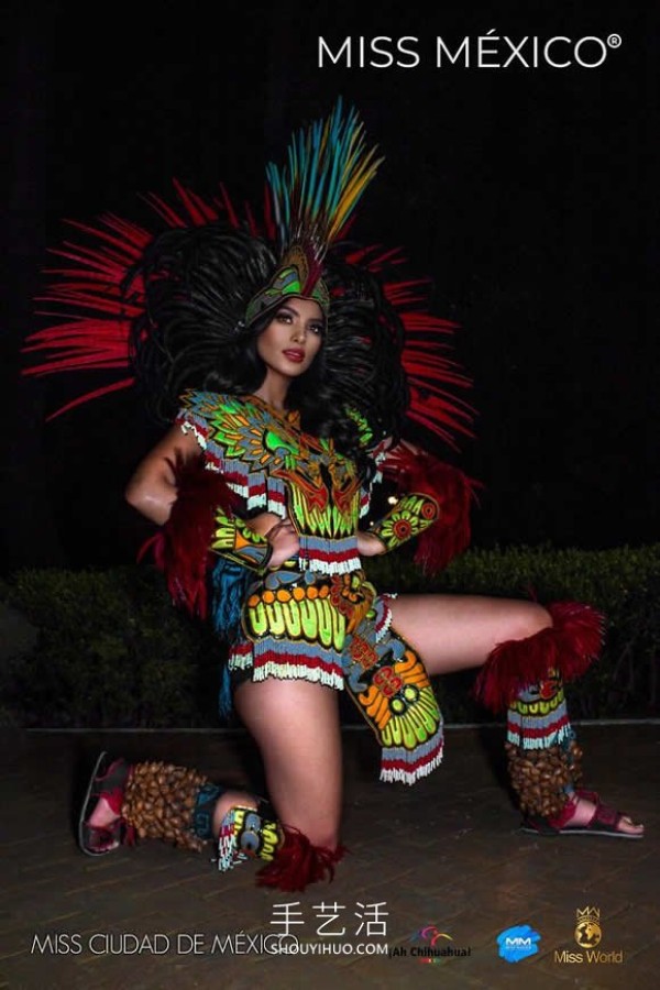 Miss Mexico wears traditional clothes to shoot fashion shoots, gorgeous and stunning! 