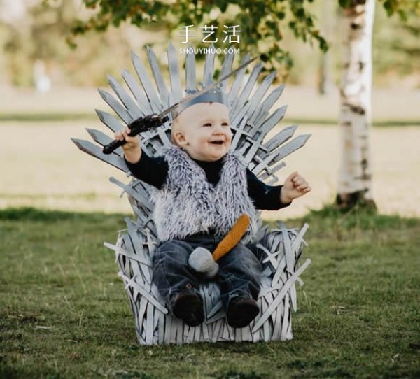 Rule Westeros! Use a plastic chair to make an Iron Throne for your baby