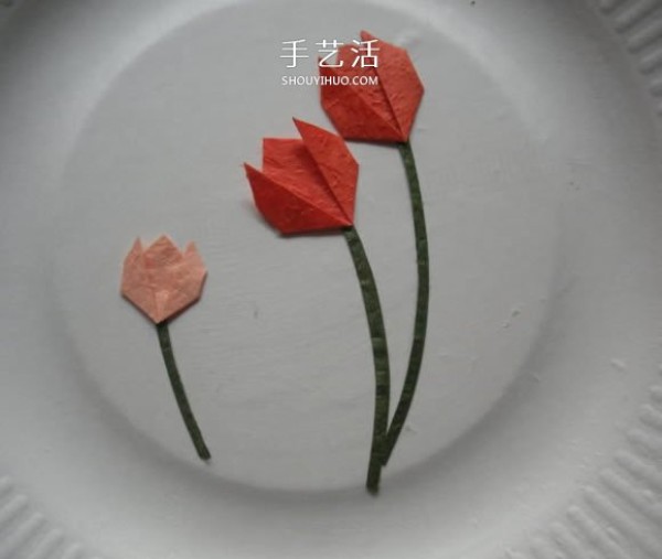 Illustration of the simplest method of making origami tulip stickers