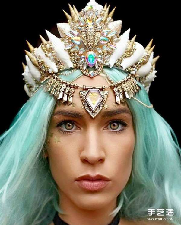 27-year-old Australian gardener: uses shells and jewels to make mermaid crowns