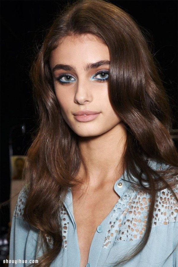 2015 is here! A sneak peek of 7 spring and summer makeup trends~