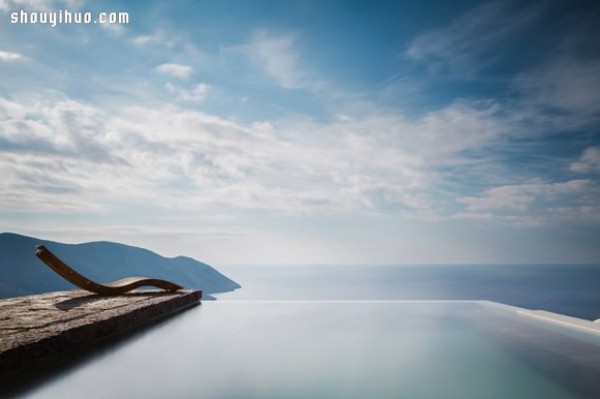 TAINARON BLUE, a resort hotel in the southern tip of Greece 