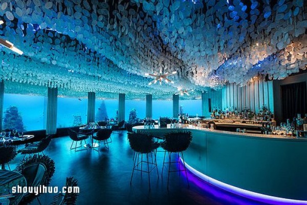 The dreamy and beautiful underwater restaurant is in the resort Maldives