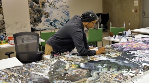 Three and a half years of persistence! Japanese artist paints huge paintings