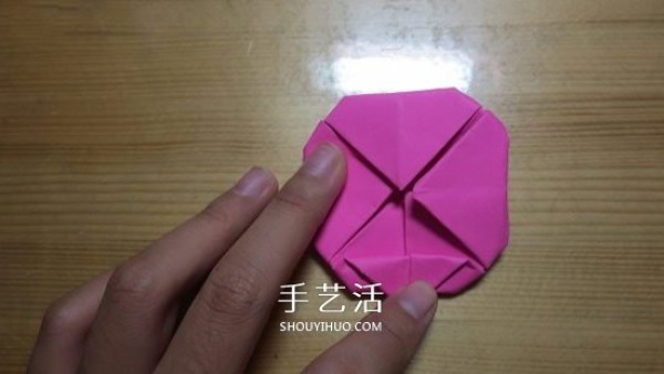 The simplest illustration of how to fold a paper rose, a little cute! 