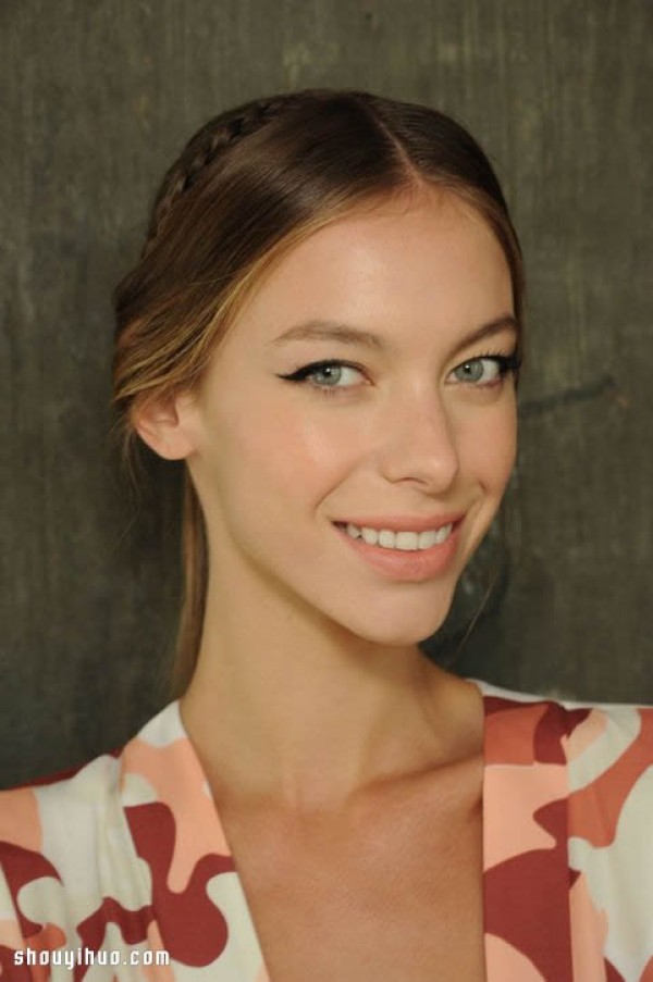 2015 is here! A sneak peek of 7 spring and summer makeup trends~