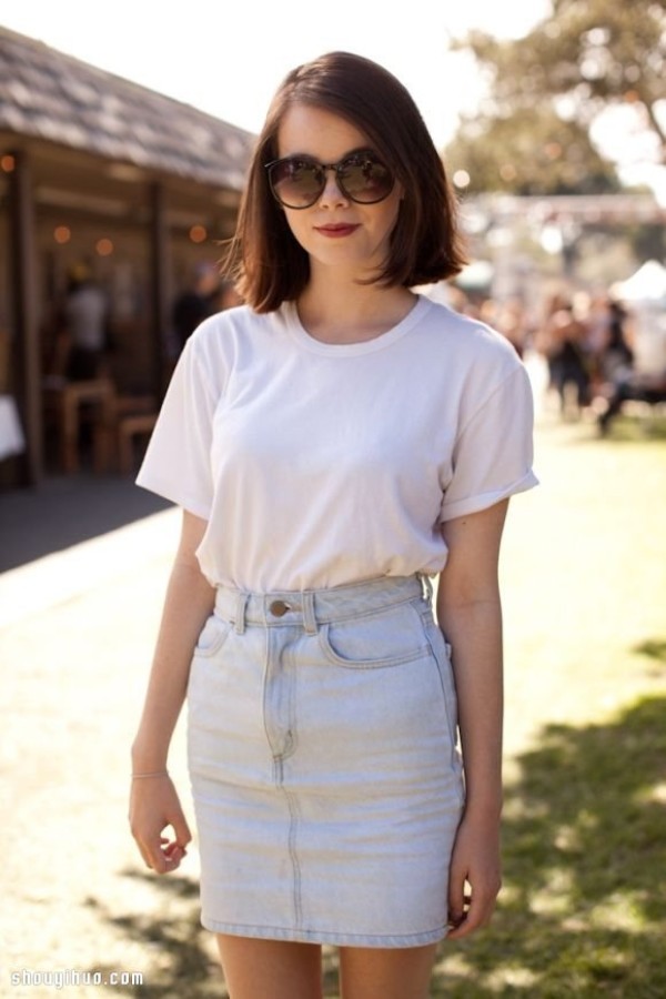 Simple pure white fashion with six unique styles for girls to wear white T-shirts