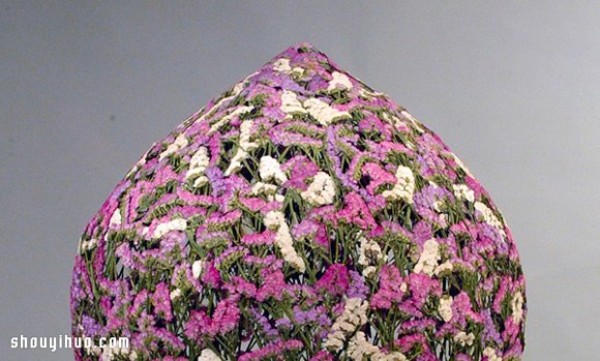 Exquisite pressed flower art: flower basket works created by pressed flower technology