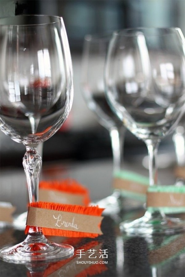 How to make homemade wine glass labels with simple decoration to make the atmosphere more emotional