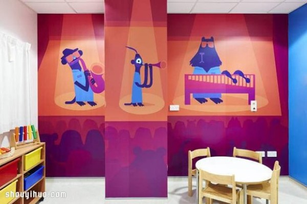 A beautiful childrens hospital decoration and layout design like an amusement park