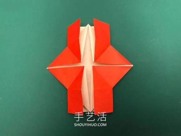 The illustrated tutorial on how to fold a handmade origami lantern is simple and cute