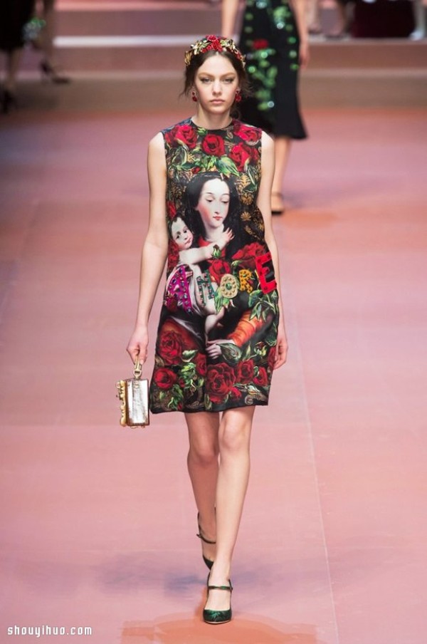 Dolce & Gabbana 2015 Autumn and Winter Fashion: An Ode to Mothers Love