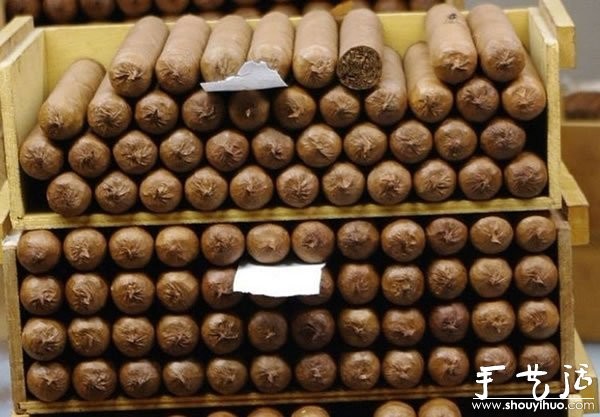 The secret of the hand-making process of Cuban cigars