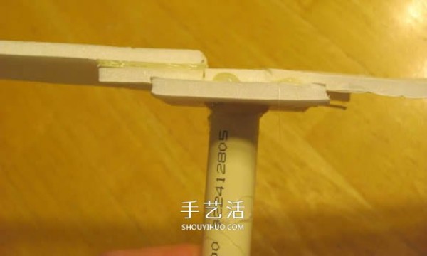 Illustrated Tutorial on Handmade Bamboo Dragonfly Toys from Foam Board