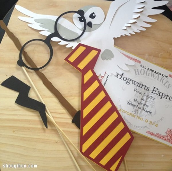 Saving money and being creative: The wedding planning that Harry Potter fans want