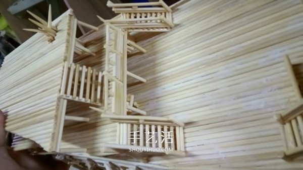 The ancient warship model is hand-made with disposable chopsticks