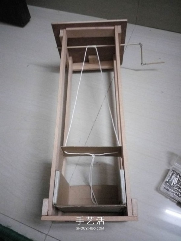 Tutorial on how to make simple homemade car elevator toys