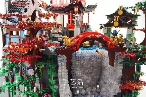 Lego is playing in this realm! A Lego model built with tens of thousands of bricks