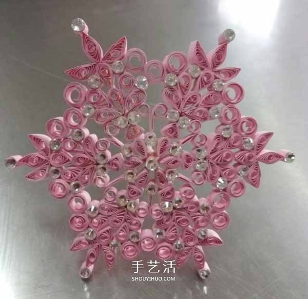 Handmade beautiful small flower umbrellas made of paper quilling paper