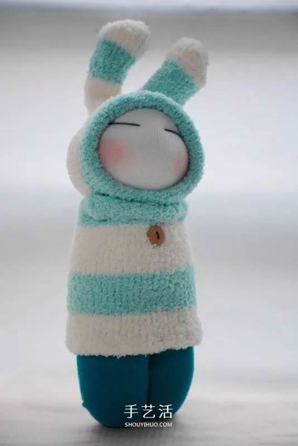 Pictures of super cute sock dolls and tutorials on how to make them