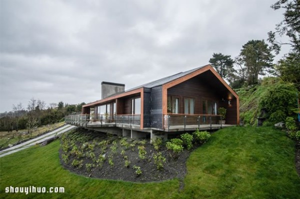 Decoration design of wooden house-style villa with invincible lake view in southern Chile