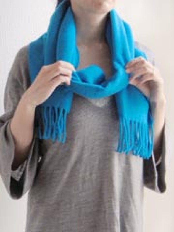 A comprehensive collection of various ways to tie a scarf, and 60 ways to tie a long scarf