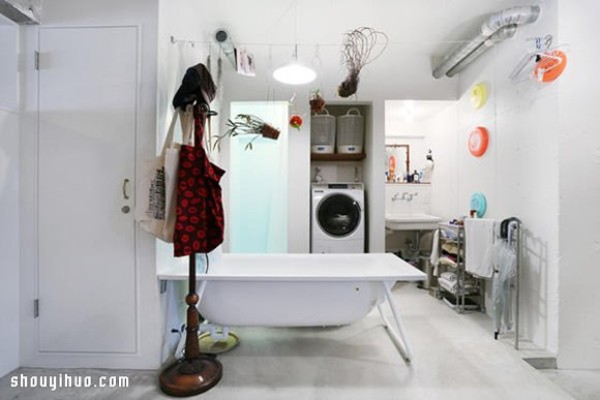 A very messy and real renovation of a 60-square-meter small old house in Tokyo