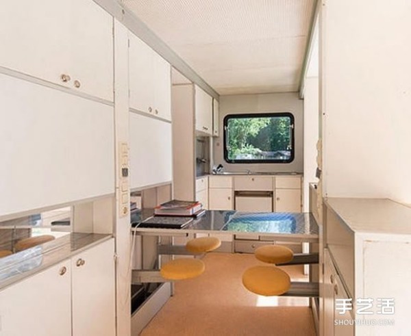 Camping Trailer Markies will dispel your established impression of camping!