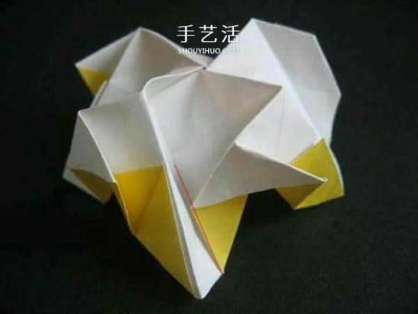 The process of folding origami Kawasaki roses with Kawasaki roses