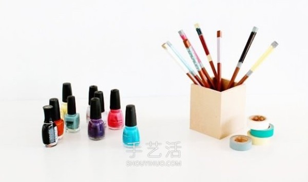 Illustrated tutorial on the DIY method of using nail polish to transform chopsticks