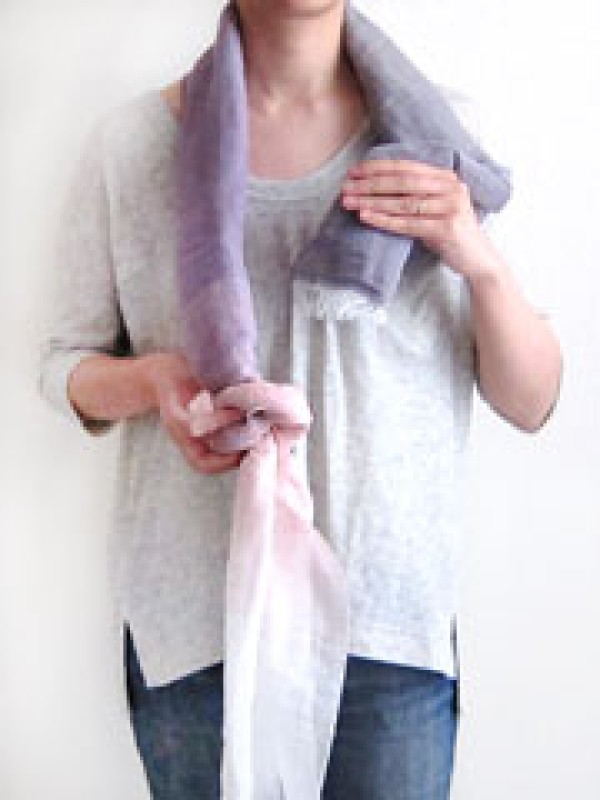 A comprehensive collection of various ways to tie a scarf, and 60 ways to tie a long scarf