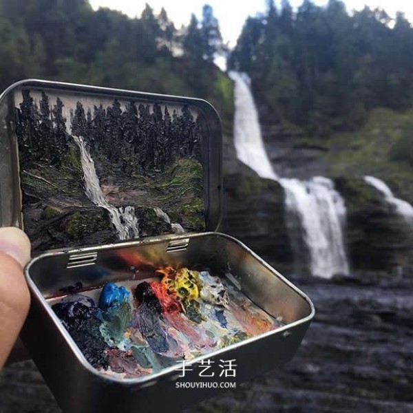 The world of oil paintings in a tin box of mints takes away the most beautiful scenery