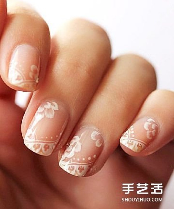 Beautiful wedding nail art design, decorate yourself with details! 