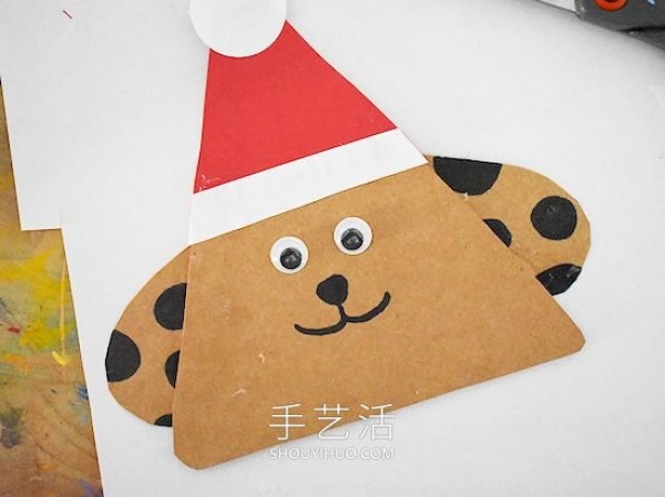 Tutorial on how to make a Christmas dog from cardboard