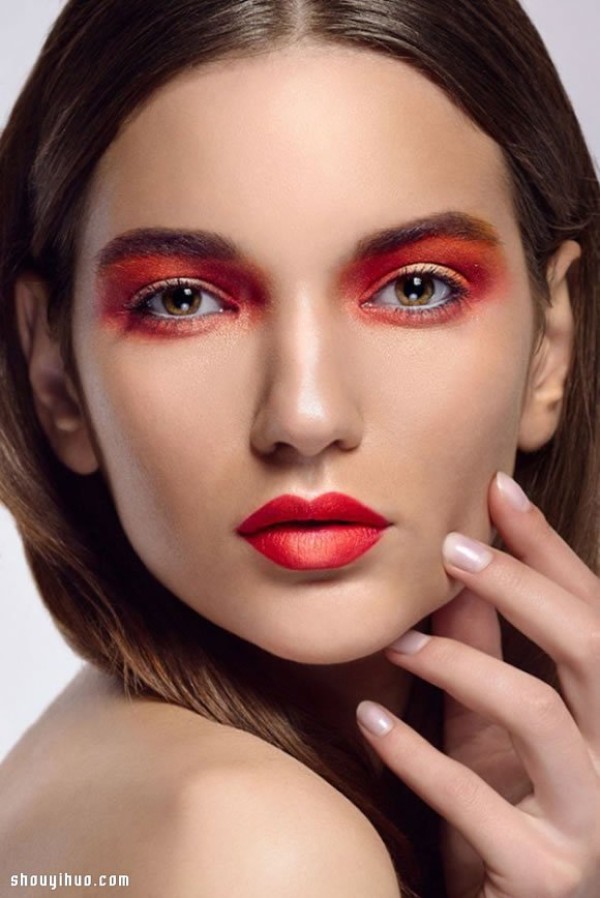 Boldly try bright lip gloss to add sexy highlights to your makeup