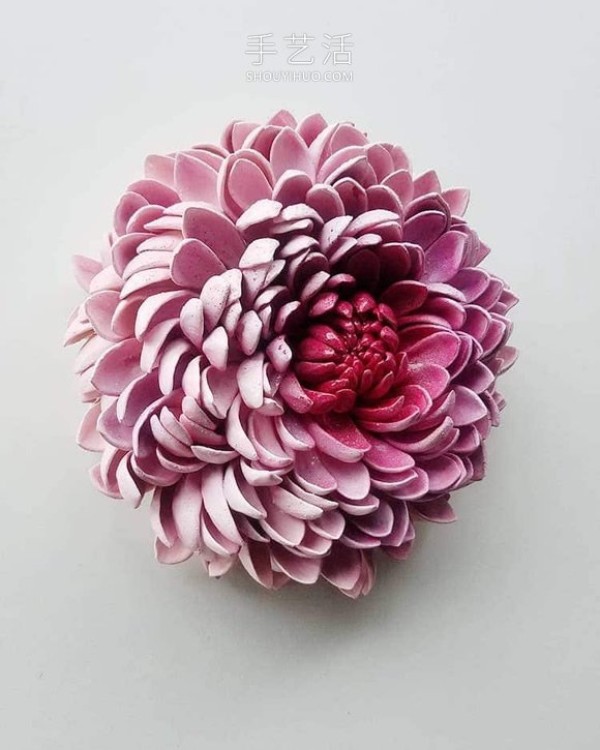 Exquisite handmade porcelain flowers! Looks like real beautiful flowers