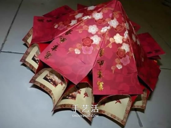 How to make a red envelope revolving lantern, how to make a New Year revolving lantern with illustrations