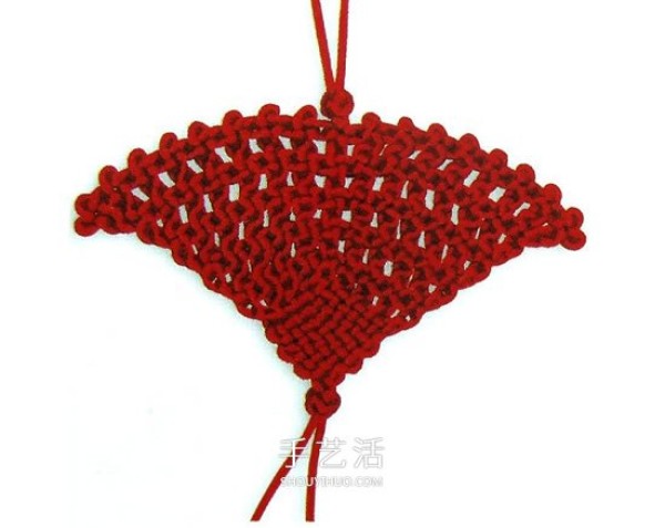 Illustrated steps for weaving a Ruyi fan, how to make a handmade Ruyi fan with Chinese knots