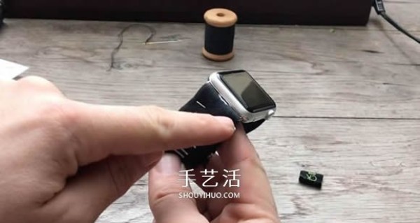 Tutorial on making Apple watch straps from underwear elastic bands