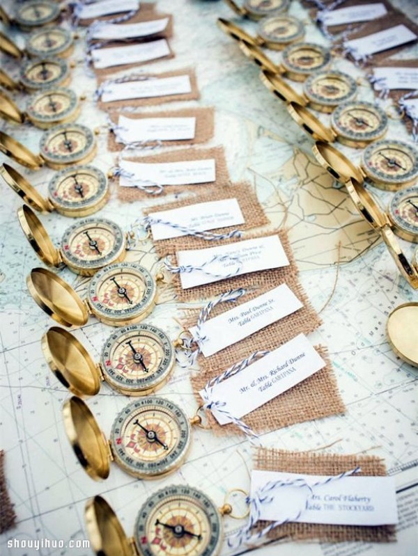 Travel theme wedding decoration inspiration. If you love traveling, you should collect it