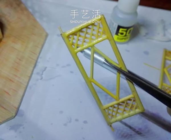 Tutorial on how to make ancient pagodas with disposable chopsticks