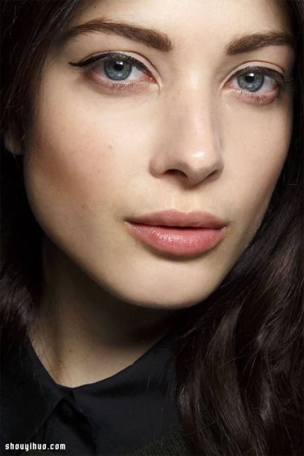 2015 is here! A sneak peek of 7 spring and summer makeup trends~