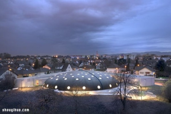 Mushroom-like dome public swimming pool in Lingolsheim, France