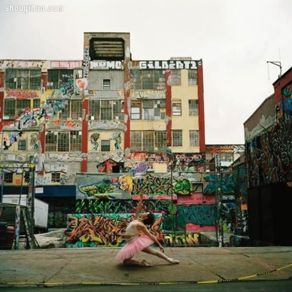 The graceful ballet postures outside the pointe art stage under the camera