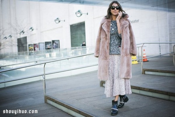 New York Fashion Week Street Photos of Winter Fashion Womens Wearing to Keep Out the Cold