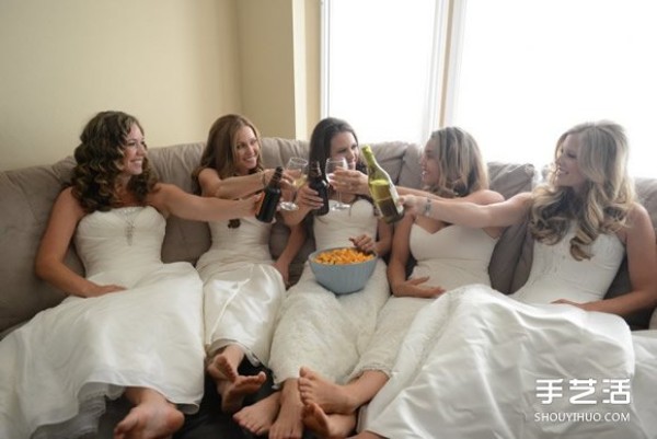 Happiness: Taking wedding photos and holding a wedding with your best friend